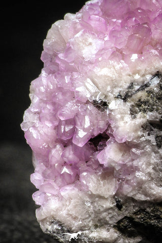 22193 - Pink Cobaltoan Calcite Crystals on Matrix - Bou Azzer Mine (South Morocco)