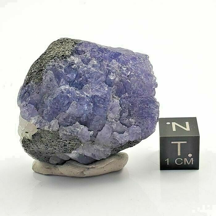 SWJ0058 - Huge Brilliant Violet Tanzanite Crystal - Merelani Hills, Tanzania. 35.8g