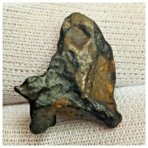 10508 - New Pallasite Meteorite "NWA 14208" (Provisional) 3.25g